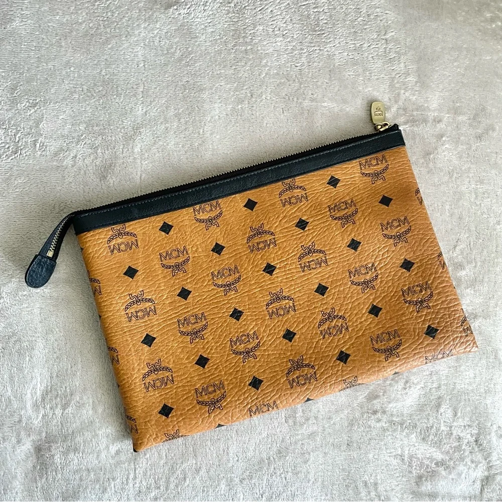 MCM Cognac Visetos Pouch Clutch Logo Zip Medium - Picture 3 of 10